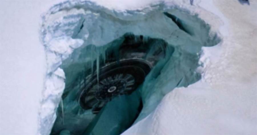 南極冰蓋下有什麼？俄羅斯鑽探20年，4千米處發現「異星世界」